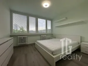Pronájem bytu 3+kk, Praha - Karlín, Nekvasilova, 56 m2