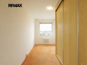 Prodej bytu 3+1, Praha - Letňany, Místecká, 68 m2