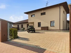 Prodej rodinného domu, Velké Přítočno, Sluneční, 438 m2