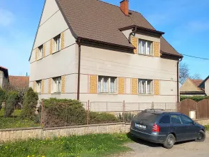 Prodej rodinného domu, Chrášťany, 300 m2