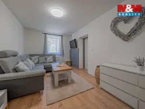 Prodej rodinného domu, Velké Karlovice, 180 m2