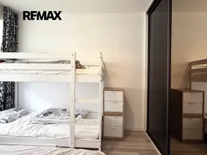 Pronájem bytu 2+kk, Praha - Kyje, Pelušková, 38 m2
