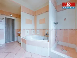 Prodej bytu 3+1, Bukovany, 84 m2