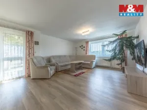 Prodej rodinného domu, Hrdlořezy, 229 m2
