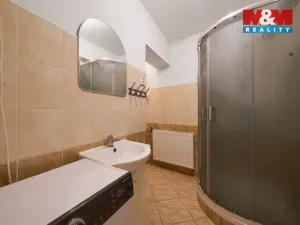Prodej rodinného domu, Červený Kostelec, Jiráskova, 380 m2