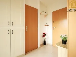 Pronájem bytu 1+1, Hradec Králové, Exnárova, 35 m2