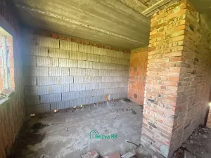 Prodej obchodního prostoru, Varvažov, 1358 m2