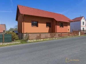 Prodej rodinného domu, Zavidov, 261 m2