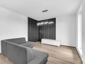 Pronájem bytu 2+kk, Hradec Králové, Ve Stromovce, 66 m2