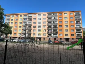 Prodej bytu 2+1, Podbořany, Sídliště Míru, 73 m2