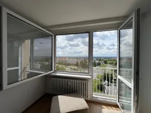 Pronájem bytu 2+kk, Praha - Kobylisy, Kyselova, 44 m2