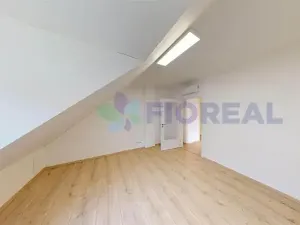 Pronájem kanceláře, Praha - Karlín, Sokolovská, 220 m2