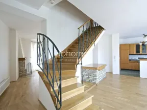 Pronájem vily, Praha - Střešovice, Nad hradním vodojemem, 350 m2