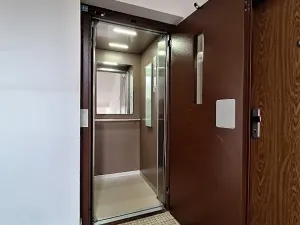 Pronájem bytu 2+kk, Praha - Vršovice, Karpatská, 43 m2