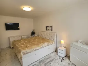 Prodej rodinného domu, Unhošť, Tyršovo náměstí, 93 m2