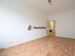 Pronájem bytu 2+1, Praha - Nusle, U gymnázia, 57 m2