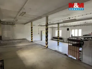 Pronájem skladu, Suchovršice, 1100 m2