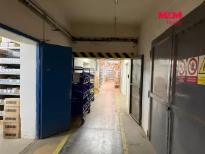 Pronájem skladu, Suchovršice, 1500 m2
