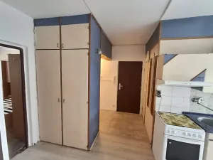 Prodej bytu 3+1, Cheb, Lesní, 81 m2