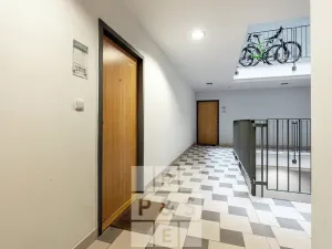Prodej bytu 2+kk, Praha - Holešovice, Na Maninách, 59 m2