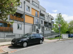 Pronájem bytu 2+kk, Praha - Uhříněves, Saturnova, 45 m2