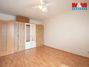 Pronájem bytu 2+kk, Hradec Králové - Třebeš, třída Edvarda Beneše, 50 m2