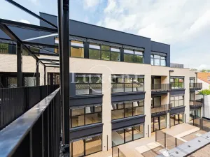 Pronájem bytu 1+kk, Praha - Radlice, Pechlátova, 50 m2