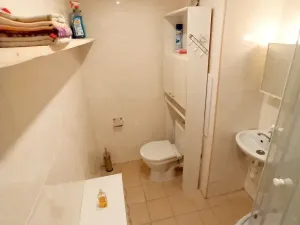 Pronájem bytu 2+kk, Praha - Krč, Hurbanova, 32 m2