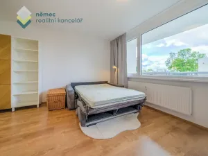Pronájem bytu 1+kk, Praha - Kamýk, Otradovická, 34 m2