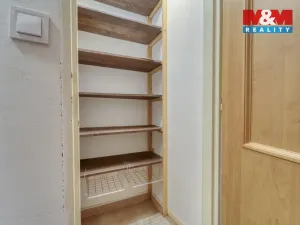 Prodej bytu 2+kk, Rudná, Hořelické náměstí, 43 m2