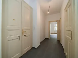 Pronájem bytu 2+kk, Praha - Bubeneč, Kamenická, 52 m2