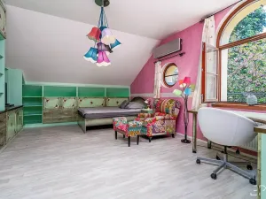 Prodej vily, Unhošť, Lipová, 470 m2