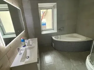 Dražba bytu 4+kk, Broumov, Husova, 98 m2
