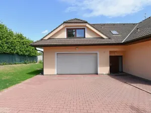 Pronájem rodinného domu, Horoměřice, 350 m2