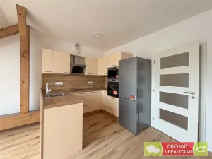 Pronájem bytu 2+kk, Heřmanův Městec, Masarykovo náměstí, 66 m2