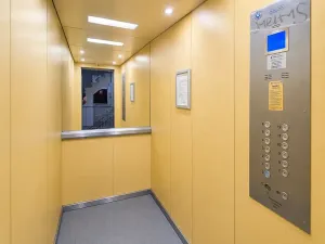 Pronájem bytu 1+kk, Praha - Záběhlice, Bramboříková, 42 m2