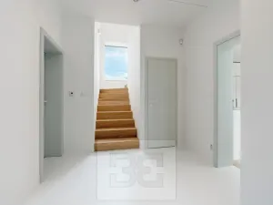 Prodej rodinného domu, Nezabudice, 177 m2