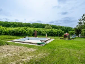 Pronájem chaty, Křivoklát, 35 m2