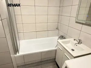 Pronájem bytu 2+kk, Praha - Nusle, Kloboučnická, 45 m2