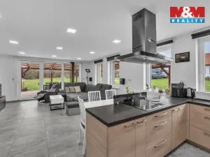 Prodej rodinného domu, Podhradí - Čejkovice, 225 m2