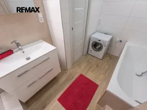 Pronájem bytu 3+1, Praha - Žižkov, Křivá, 73 m2