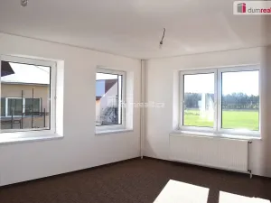 Pronájem bytu 3+1, Sukorady, 99 m2