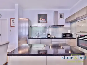 Pronájem bytu 4+kk, Praha - Nové Město, Lublaňská, 90 m2