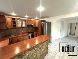 Prodej rodinného domu, Chorušice - Zahájí, 170 m2