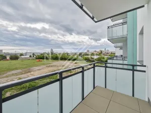 Pronájem bytu 2+kk, Praha - Strašnice, Strančická, 52 m2