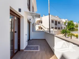 Prodej rodinného domu, Torrevieja, Španělsko, 63 m2