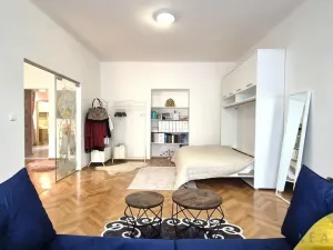 Pronájem bytu 2+1, Praha - Libeň, V Holešovičkách, 58 m2