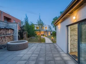Prodej rodinného domu, Praha - Dolní Měcholupy, Na návsi, 392 m2