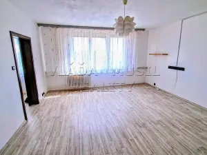 Pronájem bytu 2+kk, Praha - Kamýk, Zárubova, 42 m2