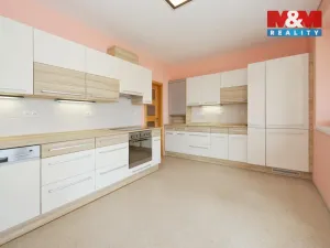 Prodej bytu 4+1, Žďár nad Sázavou - Žďár nad Sázavou 3, Kupecká, 117 m2